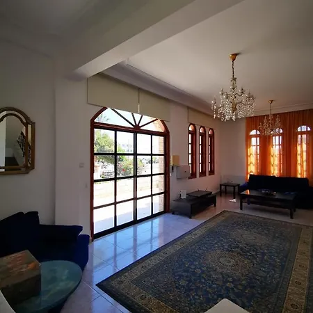 بيت للعطل The Stone House By The Beach