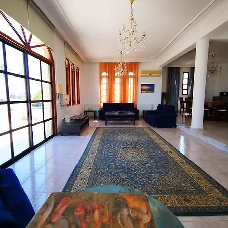 The Stone House By The Beach فوروكليني